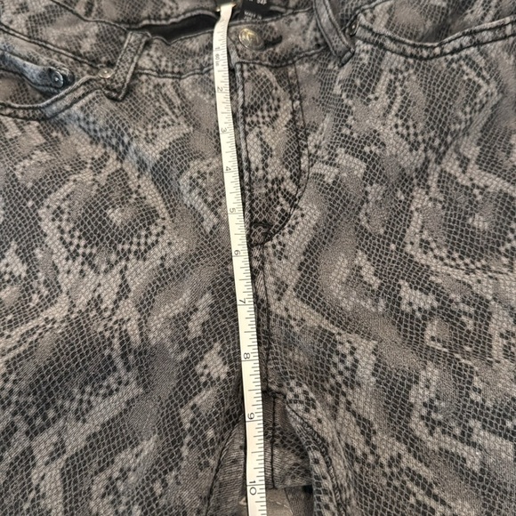 H by HALSTON women’s jeans, size 0Petite - Picture 5 of 9